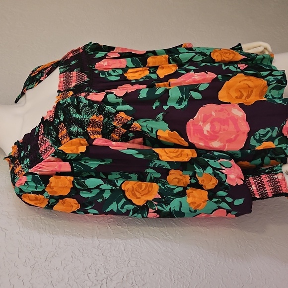 PLENTY Floral Smocked Balloon Sleeve Off Shoulder Square Neck Top - Picture 6 of 9